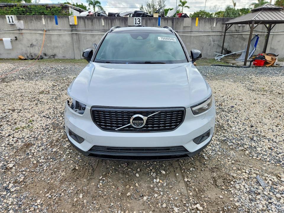 Photo 5 from auction – 2021 VOLVO XC40 with VIN YV4162UM7M2482856