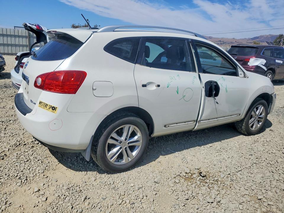 Photo 3 from auction – 2012 NISSAN ROGUE with VIN JN8AS5MV7CW405702