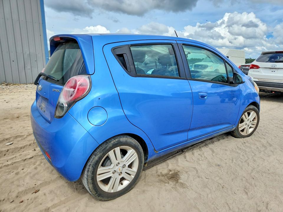 Photo 3 from auction – 2014 CHEVROLET SPARK with VIN KL8CB6S90EC409328