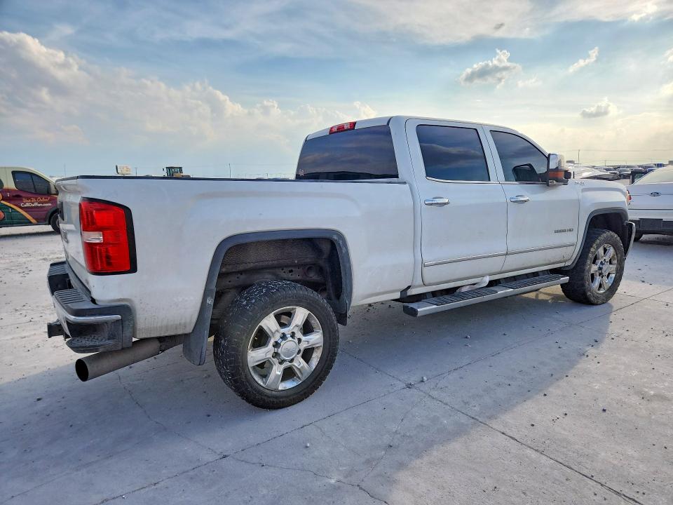 Фото 3 с аукциона – 2019 GMC SIERRA с VIN 1GT12REY8KF122204