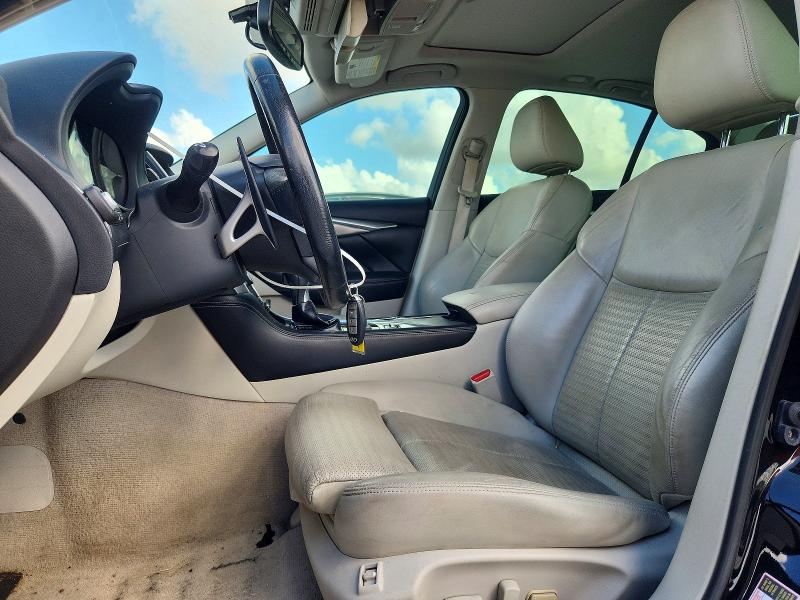 Снимка 7 от търг – 2015 INFINITI Q50 с VIN JN1BV7AR9FM393940