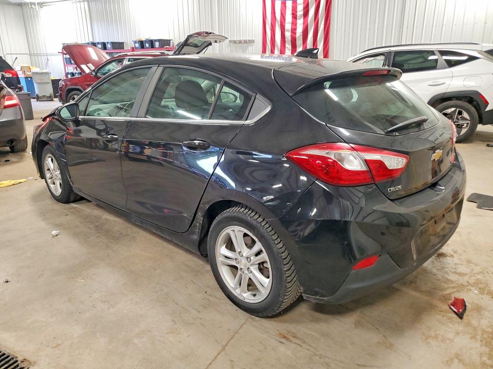 Photo 2 from auction – 2017 CHEVROLET CRUZE with VIN 3G1BE6SM6HS613640