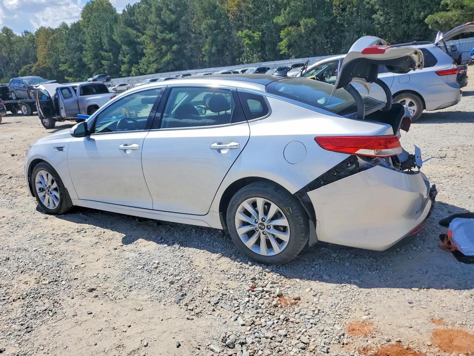 Снимка 2 от търг – 2016 KIA OPTIMA с VIN 5XXGU4L31GG069319