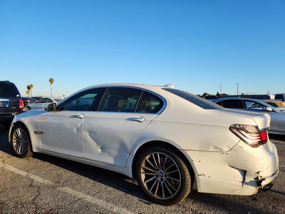 Photo 2 from auction – 2015 BMW 740 with VIN WBAYA6C56FG273175