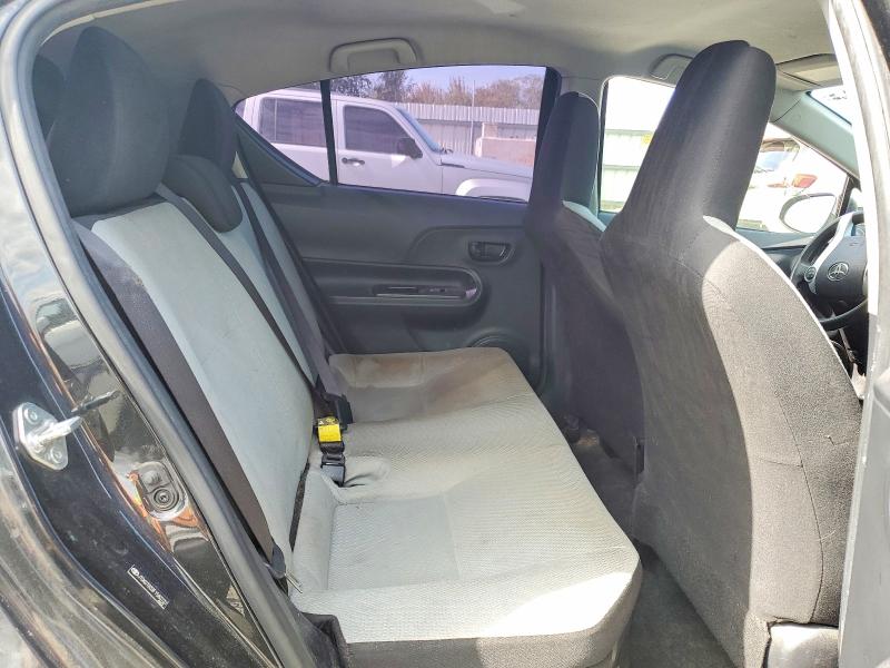 Photo 11 from auction – 2015 TOYOTA PRIUS C with VIN JTDKDTB33F1583737