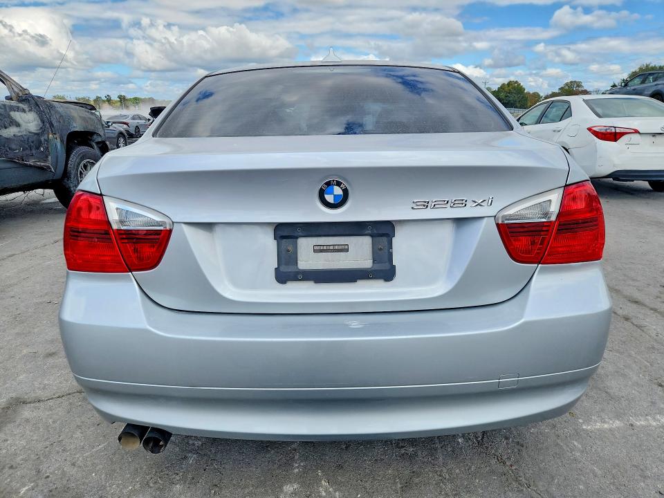 Photo 6 from auction – 2007 BMW 328 with VIN WBAVC73587KP31137