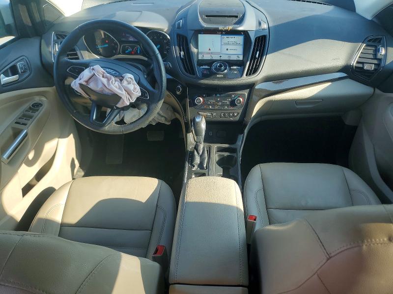 Снимка 8 от търг – 2018 FORD ESCAPE с VIN 1FMCU9J90JUB36055