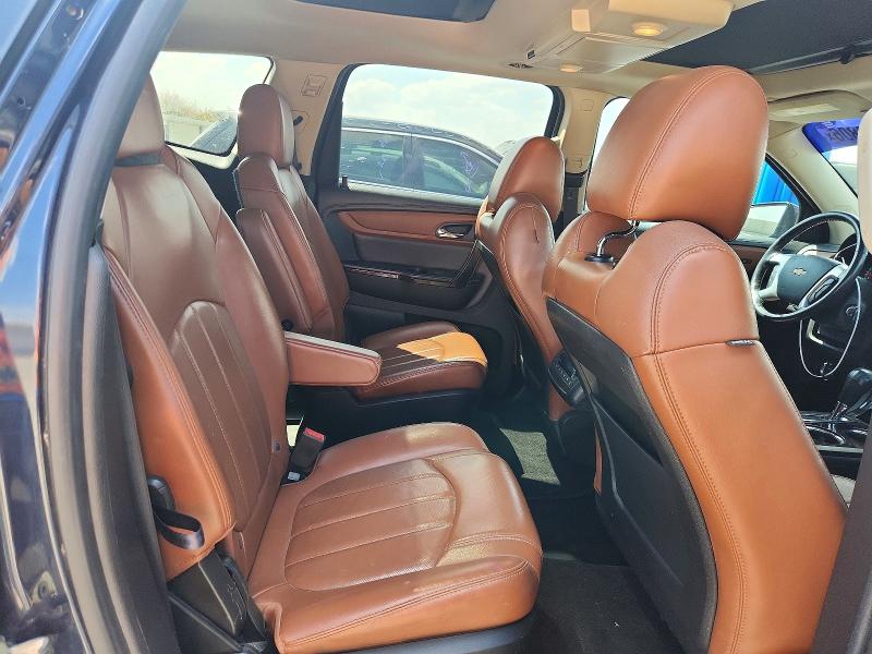 Photo 11 from auction – 2015 CHEVROLET TRAVERSE with VIN 1GNKVJKD7FJ247316
