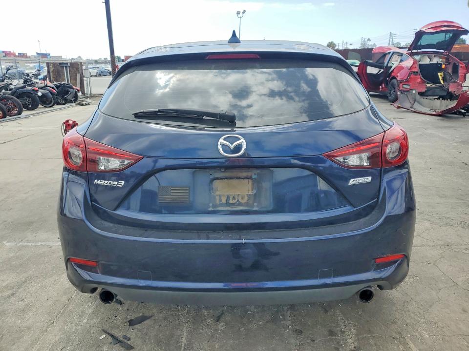 Photo 6 from auction – 2018 MAZDA 3 with VIN 3MZBN1L34JM276473