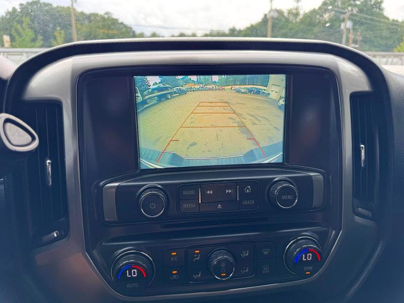 Photo 10 from auction – 2018 CHEVROLET SILVERADO with VIN 3GCUKREC4JG539270