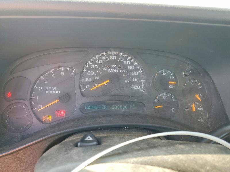 Photo 9 from auction – 2005 CHEVROLET SILVERADO with VIN 2GCEC19V351180264