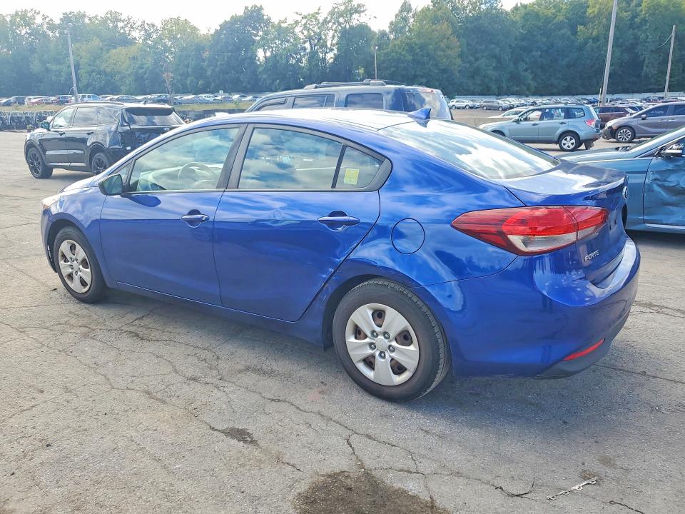 Photo 2 from auction – 2018 KIA FORTE with VIN 3KPFK4A76JE231145