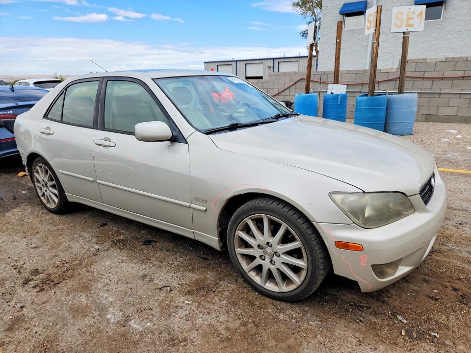 Photo 4 from auction – 2004 LEXUS IS with VIN JTHBD192640088080