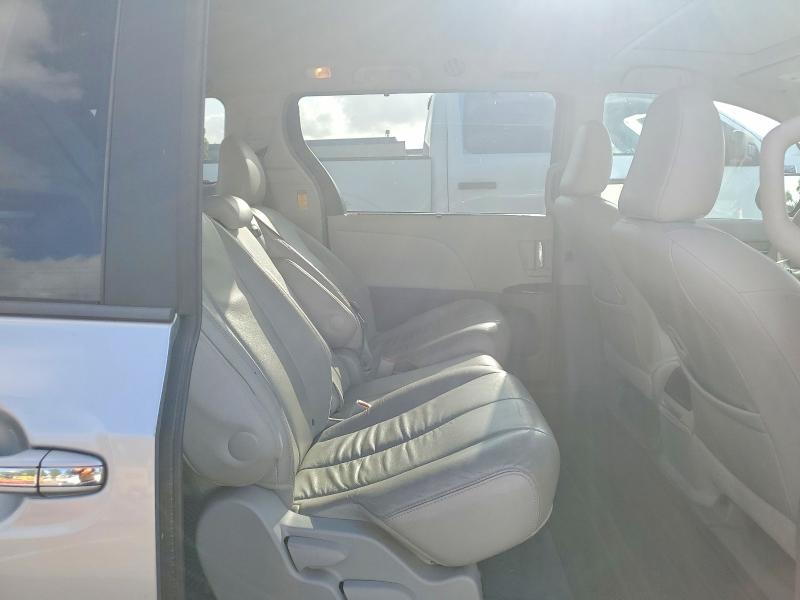 صورة رقم 11 من المزاد - 2014 TOYOTA SIENNA مع VIN 5TDYK3DCXES437074
