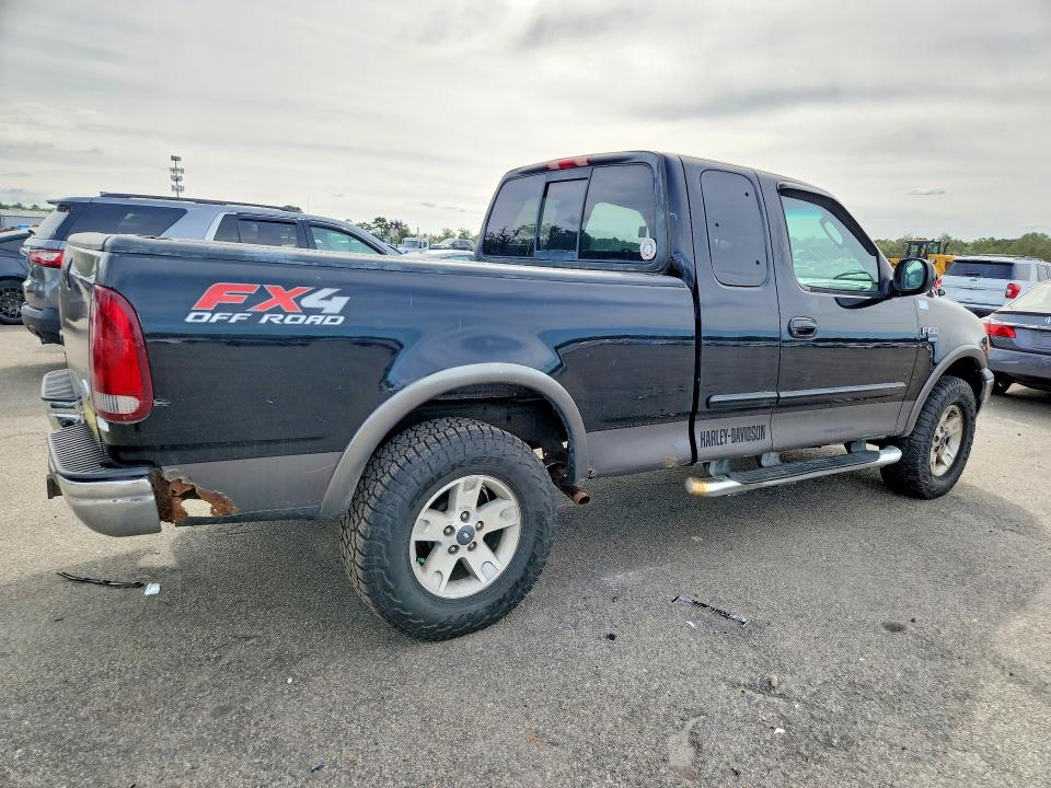 Photo 3 from auction – 2002 FORD F150 with VIN 2FTRX18L62CA65020