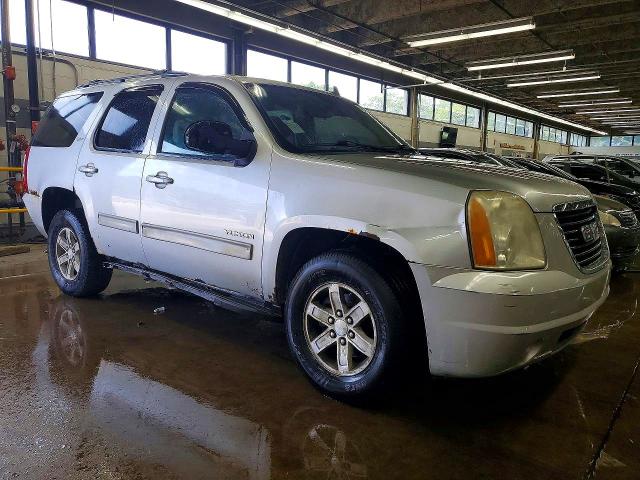 Photo 4 from auction – 2010 GMC YUKON with VIN 1GKUKCE04AR123369