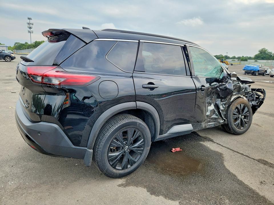 Photo 3 from auction – 2023 NISSAN ROGUE with VIN JN8BT3BB3PW183728