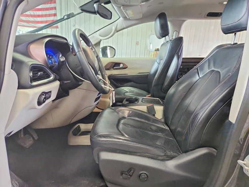 Photo 7 from auction – 2018 CHRYSLER PACIFICA with VIN 2C4RC1EG5JR194736