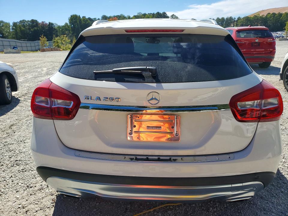 Снимка 6 от търг – 2015 MERCEDES-BENZ GLA с VIN WDCTG4EB1FJ153641