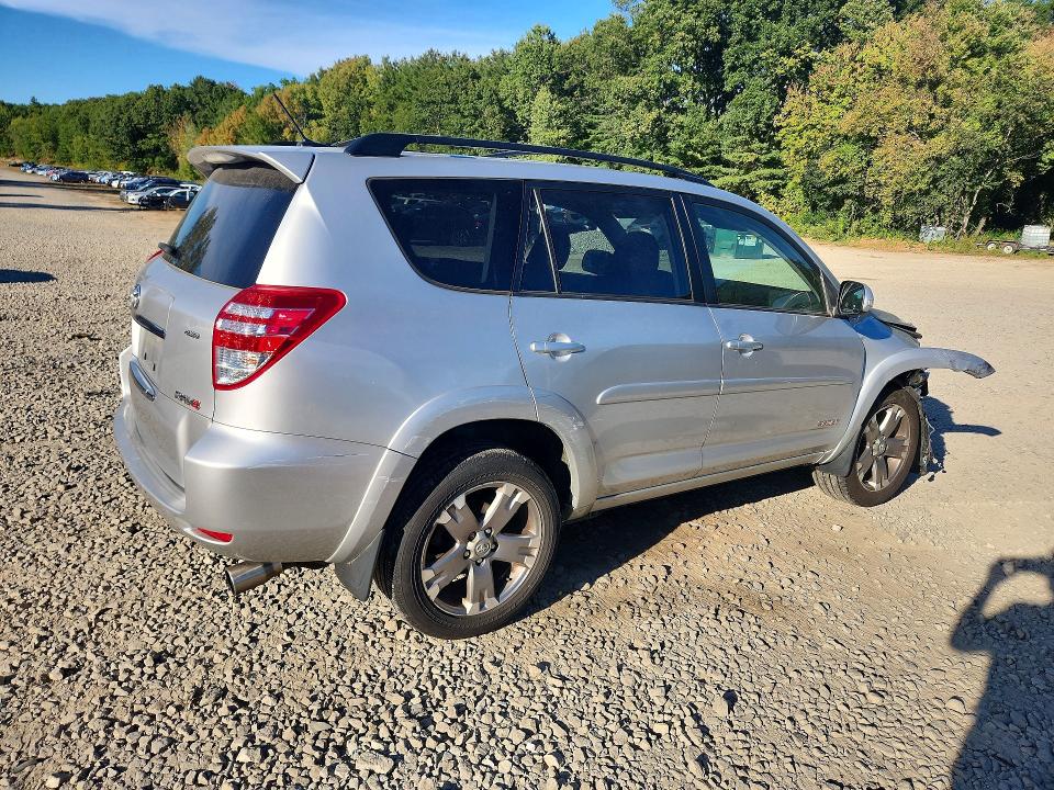 Снимка 3 от търг – 2011 TOYOTA RAV4 с VIN JTMRF4DV3B5043160