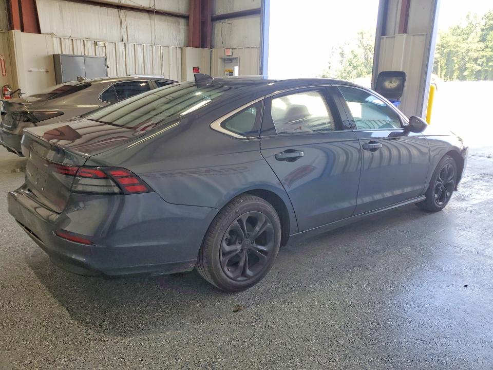 Снимка 3 от търг – 2024 HONDA ACCORD с VIN 1HGCY1F33RA051031