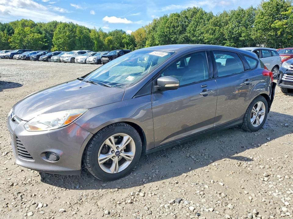 FORD FOCUS 2014 with VIN 1FADP3K27EL125571 - Photo from auction