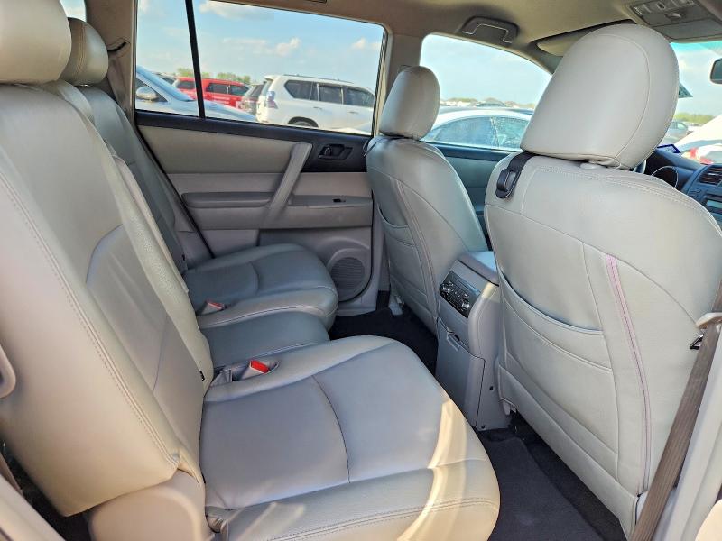 Photo 11 from auction – 2012 TOYOTA HIGHLANDER with VIN 5TDZK3EH8CS071904