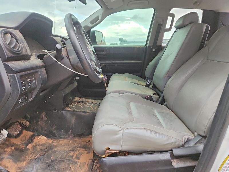 Снимка 7 от търг – 2019 TOYOTA TUNDRA с VIN 5TFRM5F15KX141892
