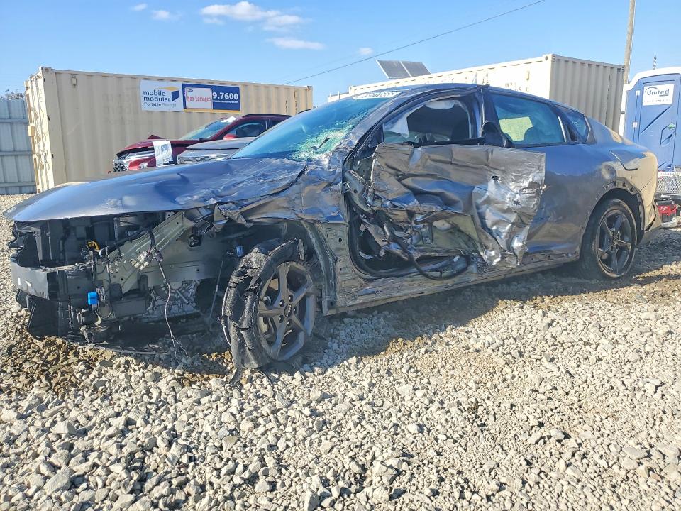 KIA K4 2025 с VIN 3KPFT4DE7SE049639 - Снимка от търг