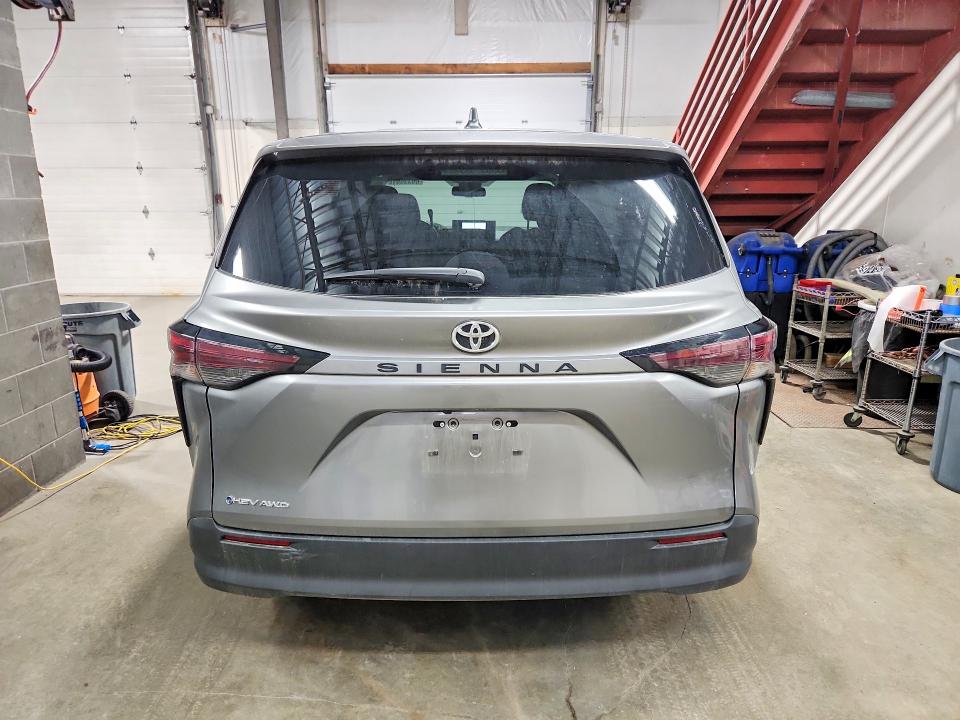 Снимка 6 от търг – 2026 TOYOTA SIENNA с VIN 5TDKSKFC1TS267598