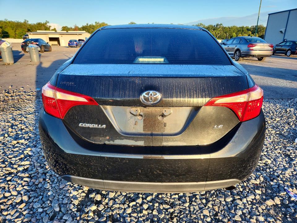 Снимка 6 от търг – 2018 TOYOTA COROLLA с VIN 2T1BURHEXJC059341