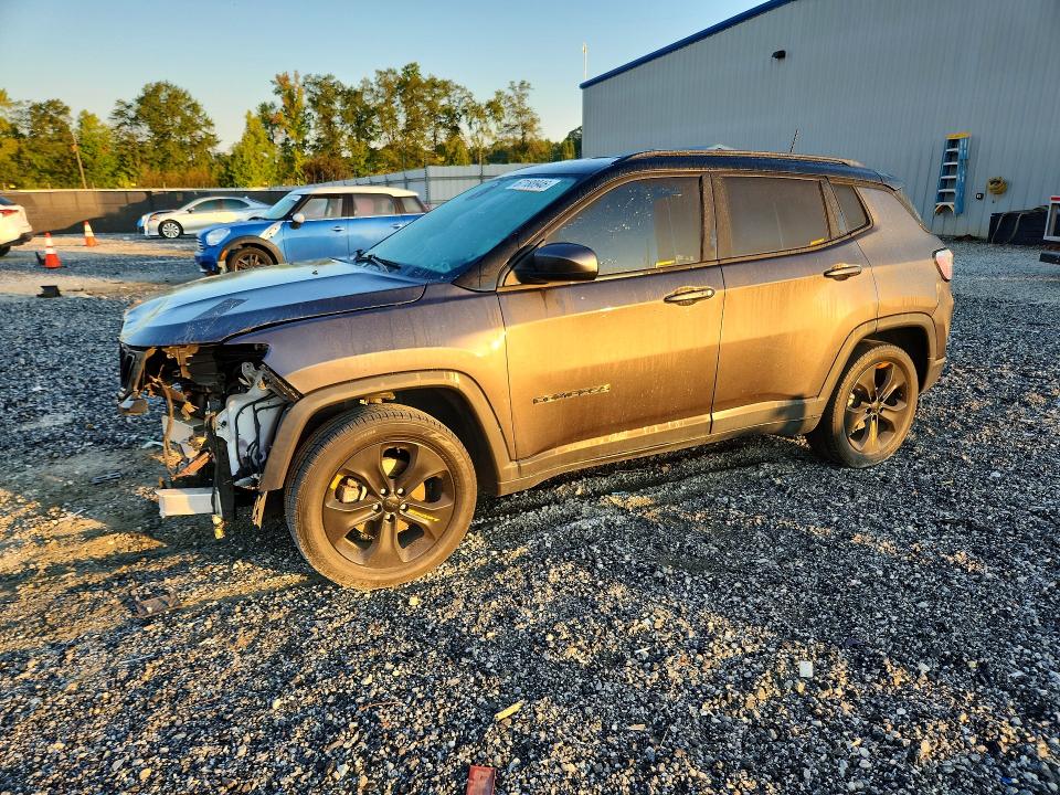 JEEP COMPASS 2021 with VIN 3C4NJCBB5MT604140 - Photo from auction