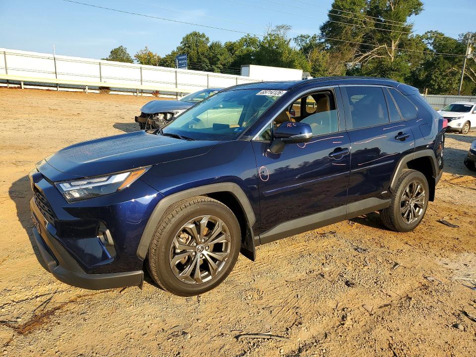 TOYOTA RAV4 2023 with VIN JTMB6RFV8PD085008 - Photo from auction