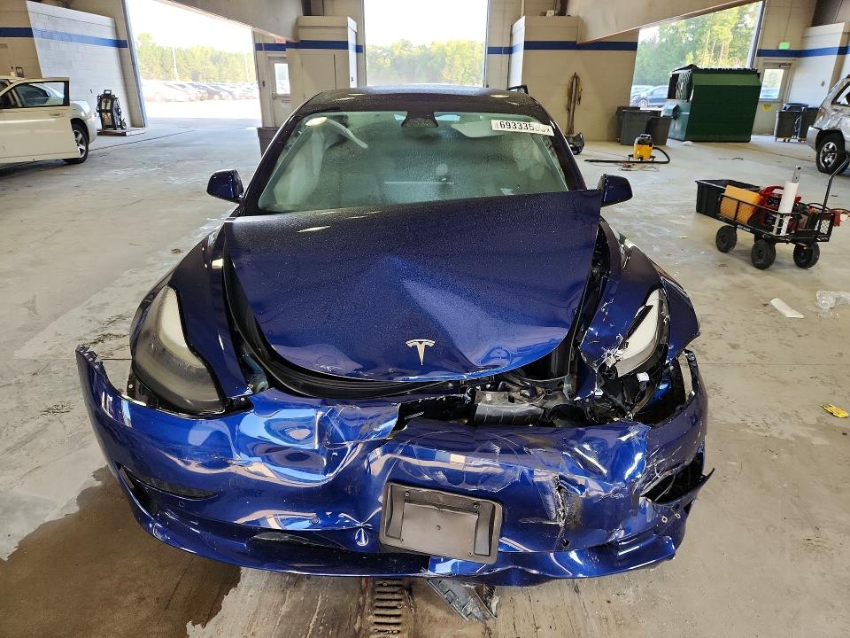 Снимка 5 от търг – 2022 TESLA MODEL 3 с VIN 5YJ3E1EB1NF274721