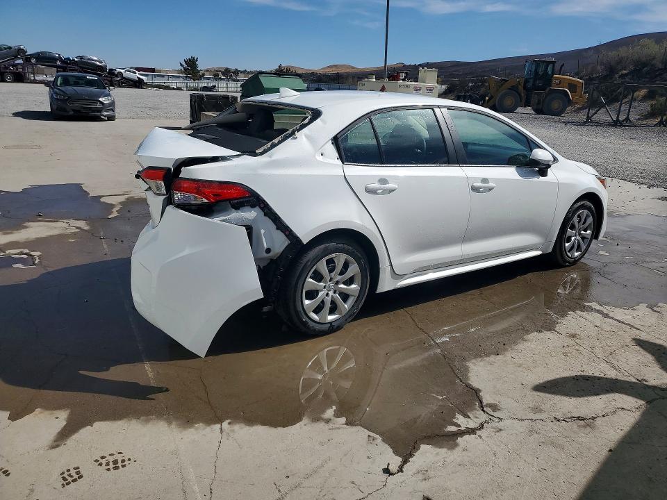 Снимка 3 от търг – 2026 TOYOTA COROLLA с VIN 5YFB4MDE5TP468665