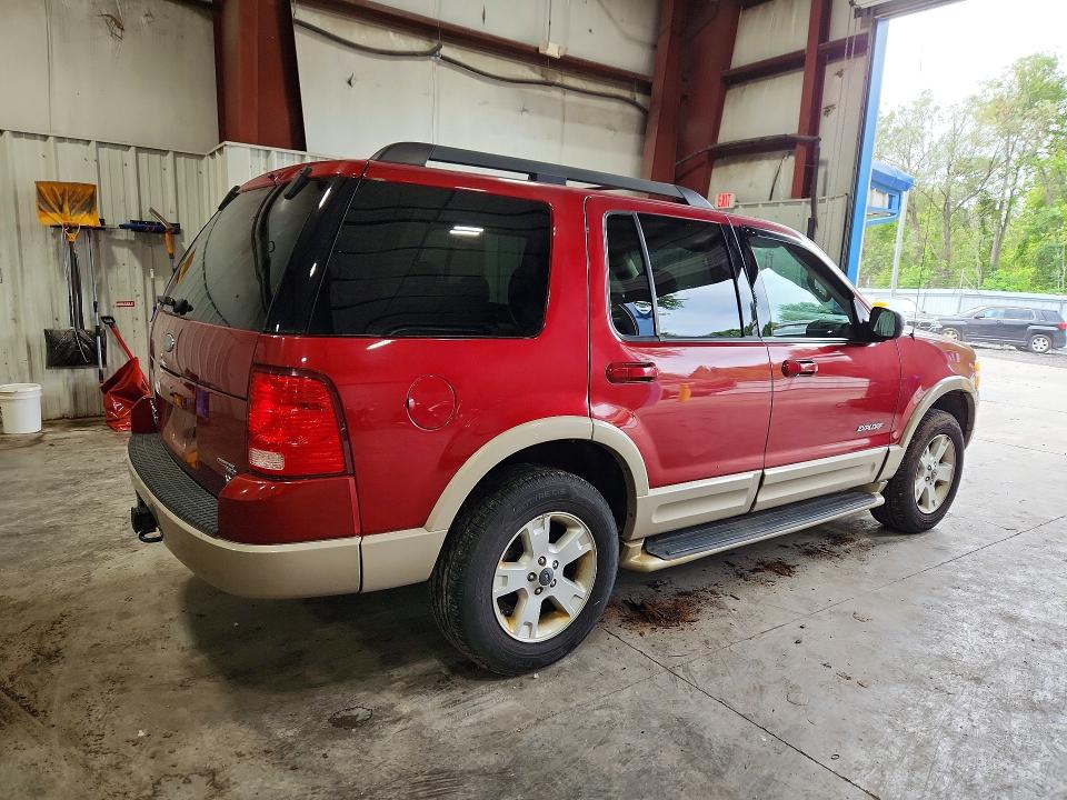 Photo 3 from auction – 2005 FORD EXPLORER with VIN 1FMZU74W45ZA47758