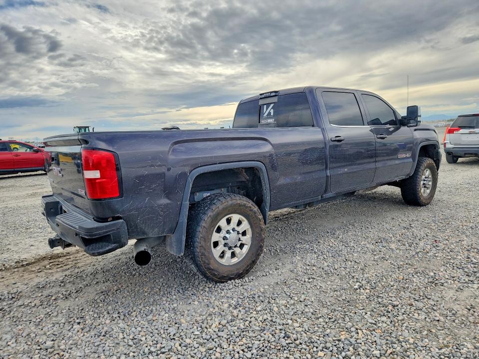 Снимка 3 от търг – 2015 GMC SIERRA с VIN 1GT423C83FF590974
