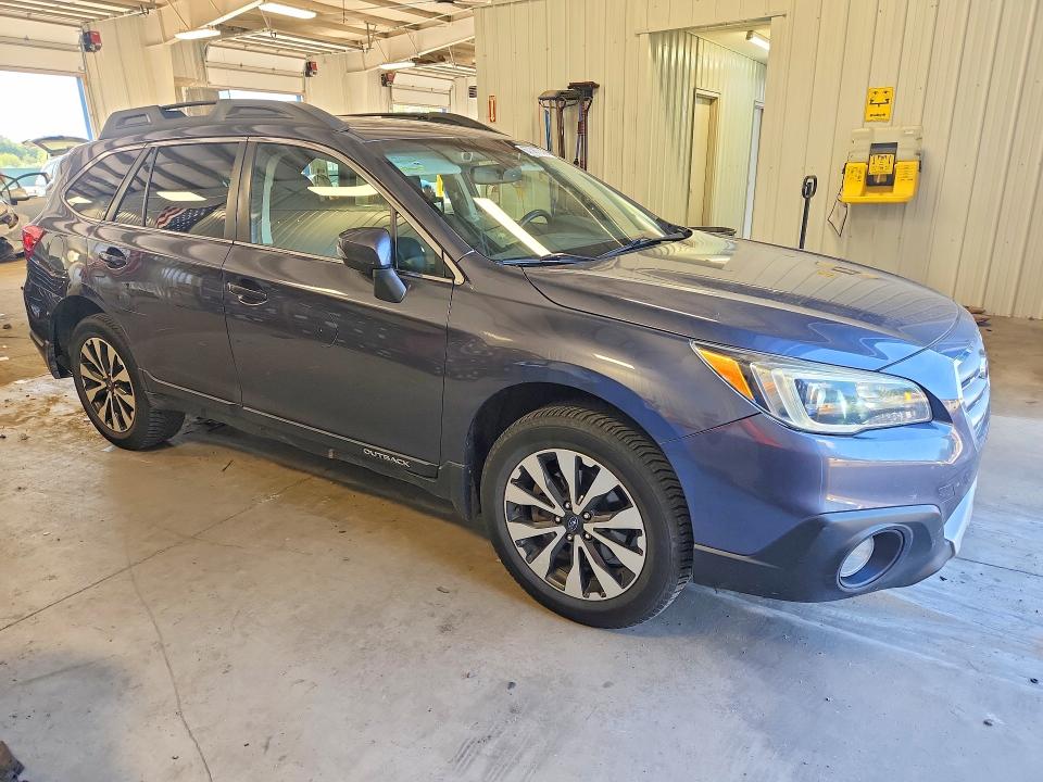 Photo 4 from auction – 2015 SUBARU OUTBACK with VIN 4S4BSBNC5F3339843