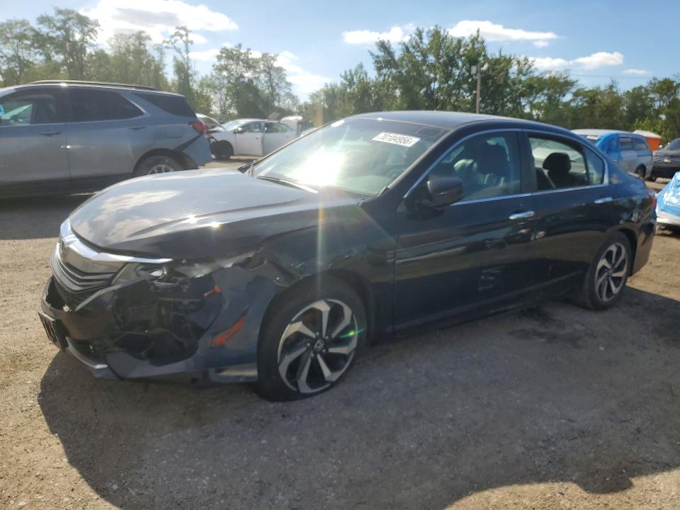 HONDA ACCORD 2017 с VIN 1HGCR2F82HA026487 - Снимка от търг