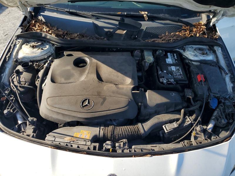 Zdjęcie 11 z aukcji – 2018 MERCEDES-BENZ CLA z VIN WDDSJ4EB5JN678728