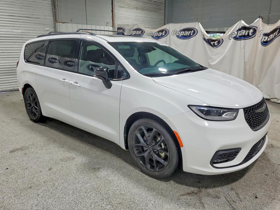 Фото 4 с аукциона – 2025 CHRYSLER PACIFICA с VIN 2C4RC1GG1SR552963