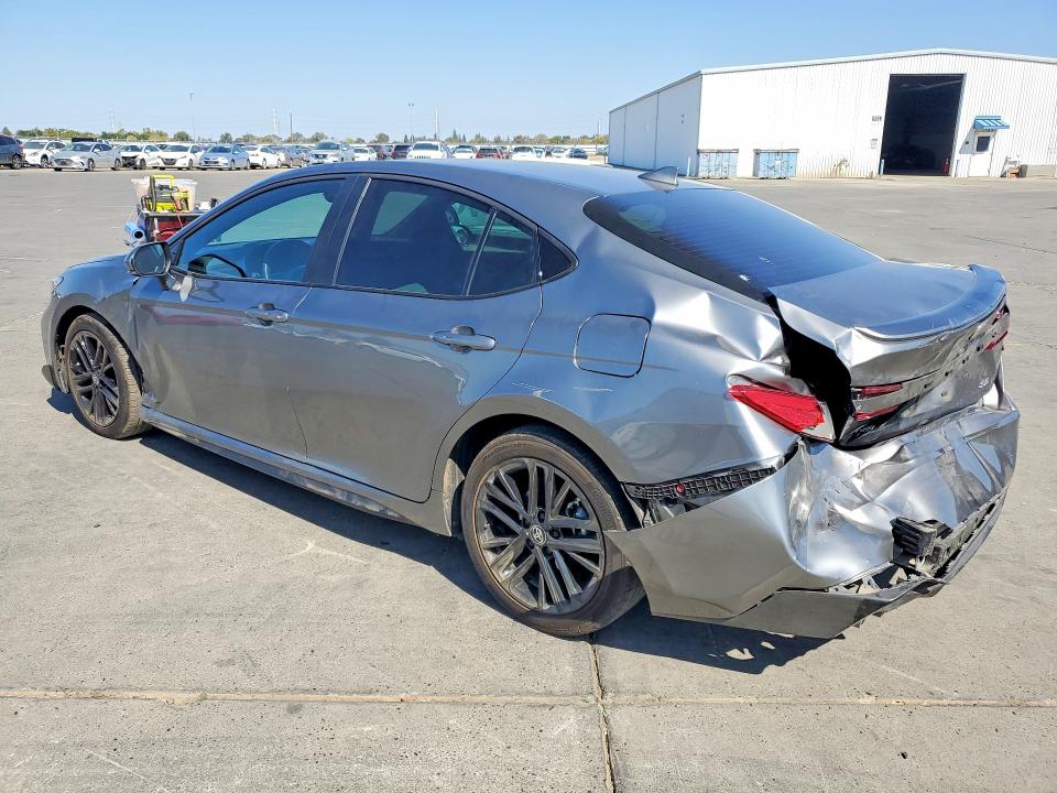 Снимка 2 от търг – 2026 TOYOTA CAMRY с VIN 4T1DAACK0TU700367