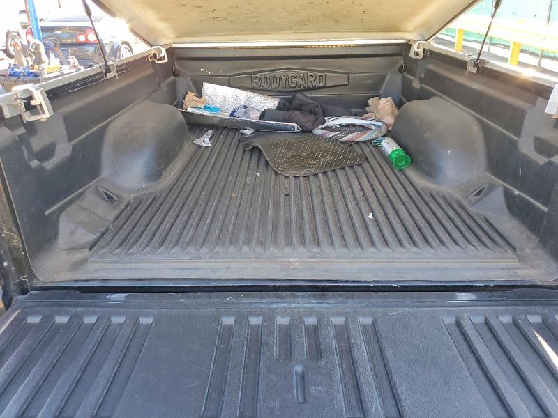 Photo 10 from auction – 2001 MAZDA B3000 with VIN 4F4YR12U11TM11963