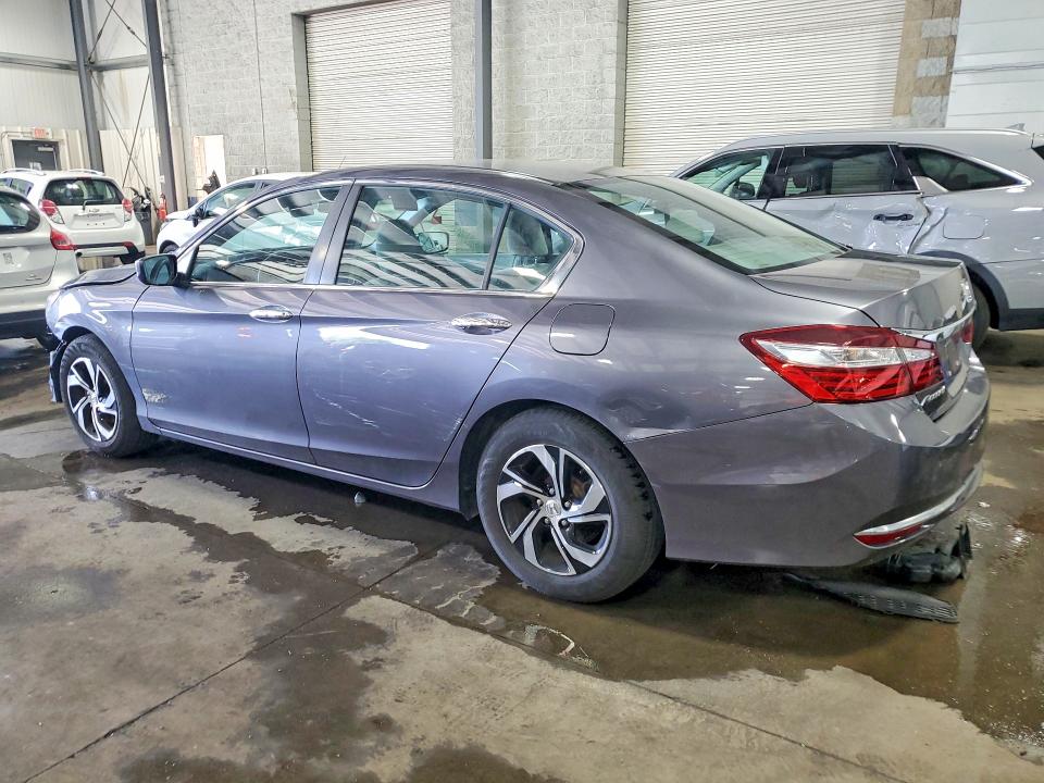 Photo 2 from auction – 2016 HONDA ACCORD with VIN 1HGCR2F3XGA139526