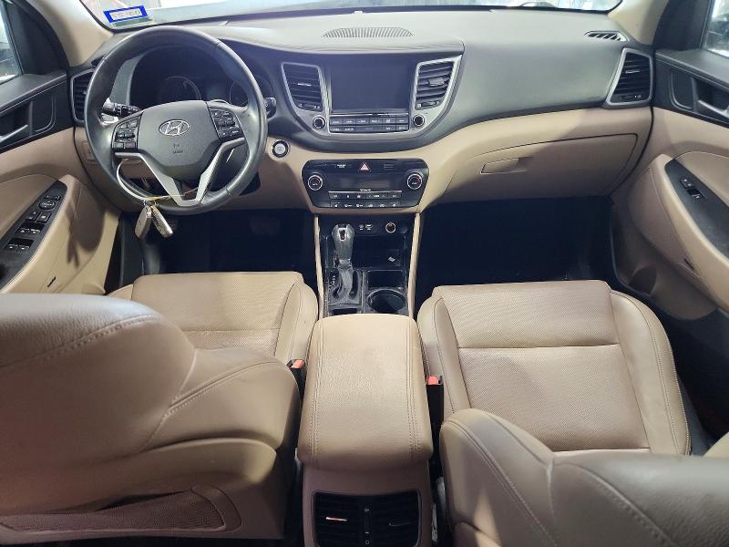 Photo 8 from auction – 2017 HYUNDAI TUCSON with VIN KM8J33A21HU302166