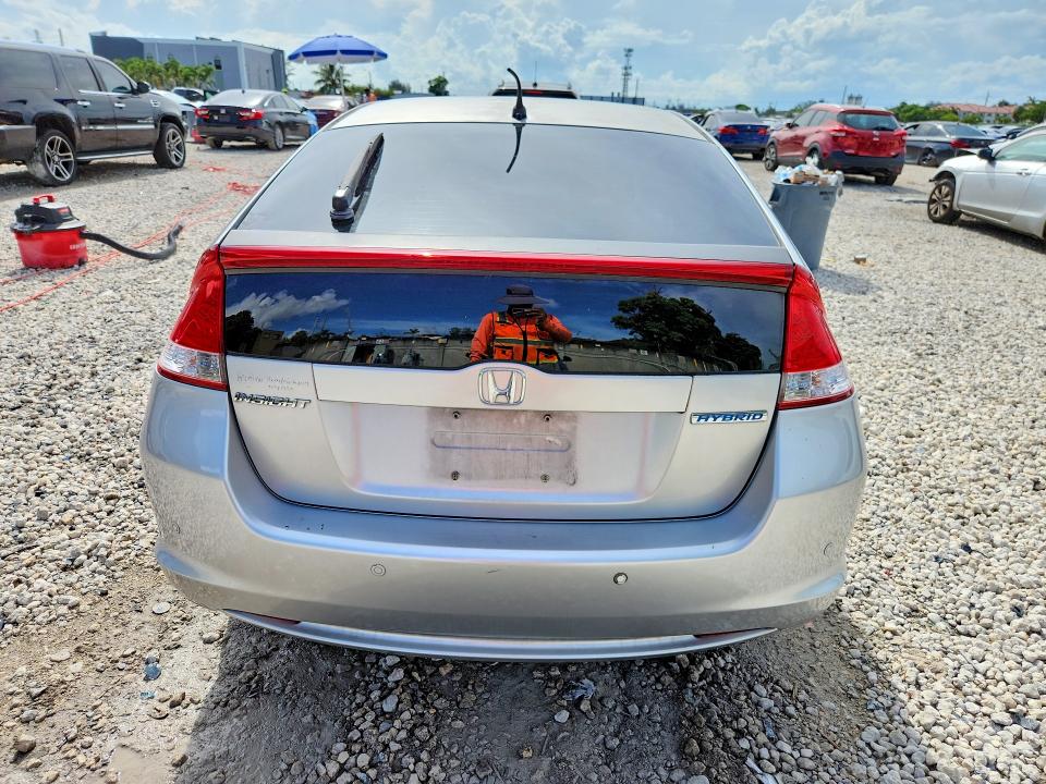 Photo 6 from auction – 2010 HONDA INSIGHT with VIN JHMZE2H51AS011758
