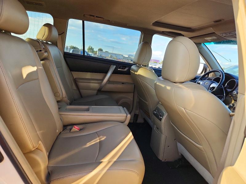 Photo 11 from auction – 2012 TOYOTA HIGHLANDER with VIN 5TDZK3EH7CS066502