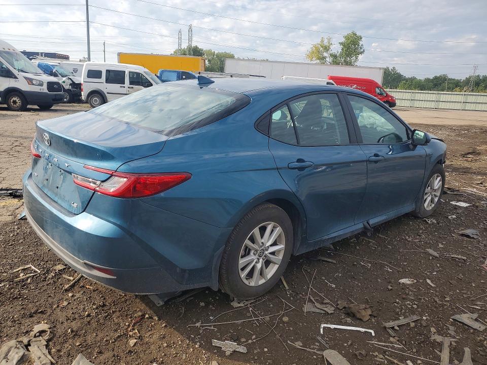 Снимка 3 от търг – 2025 TOYOTA CAMRY с VIN 4T1DAACK7SU621695