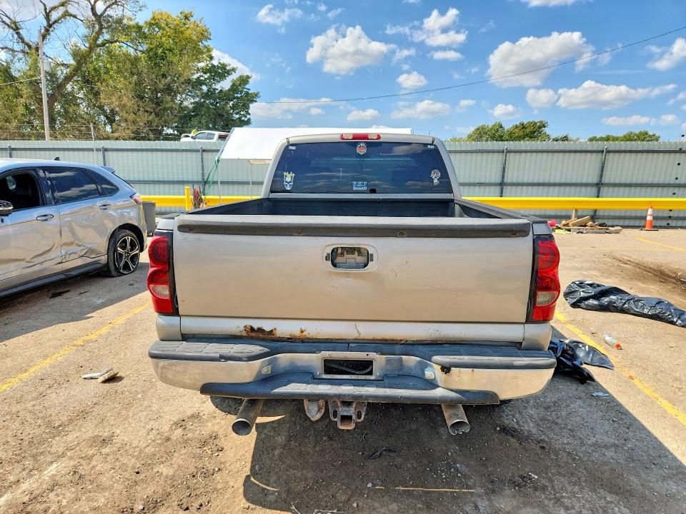 Photo 6 from auction – 2000 CHEVROLET SILVERADO with VIN 2GCEK19T8Y1319696