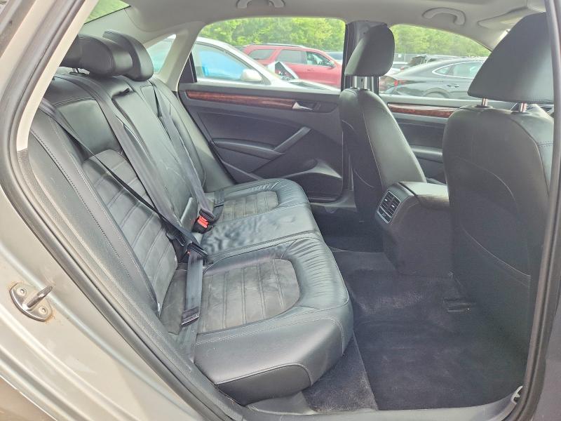 Photo 10 from auction – 2013 VOLKSWAGEN PASSAT with VIN 1VWCN7A30DC085603